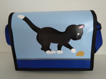Bild von Kindergartentasche Katze spielend